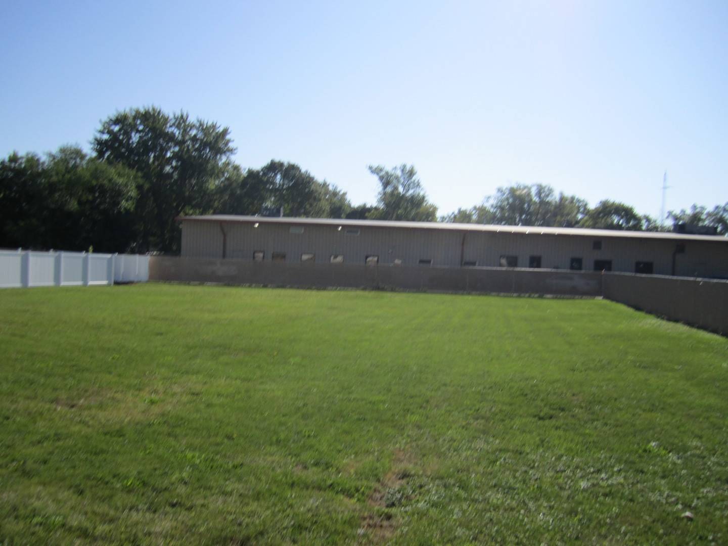 Dekalb, IL 60115,122 Holly ST