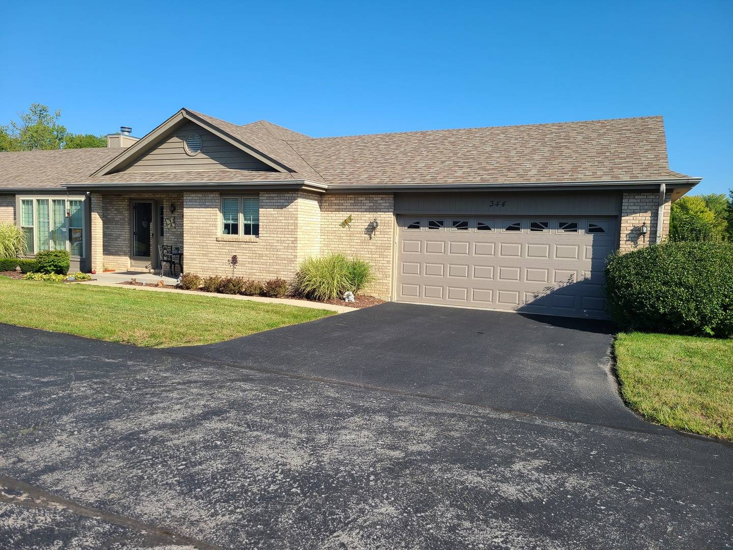 Beecher, IL 60401,344 Woodward ST