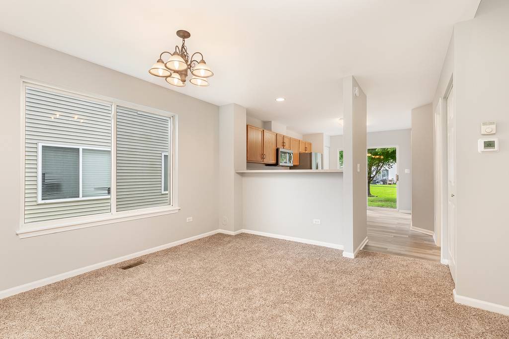 Montgomery, IL 60538,2453 Hillsboro LN