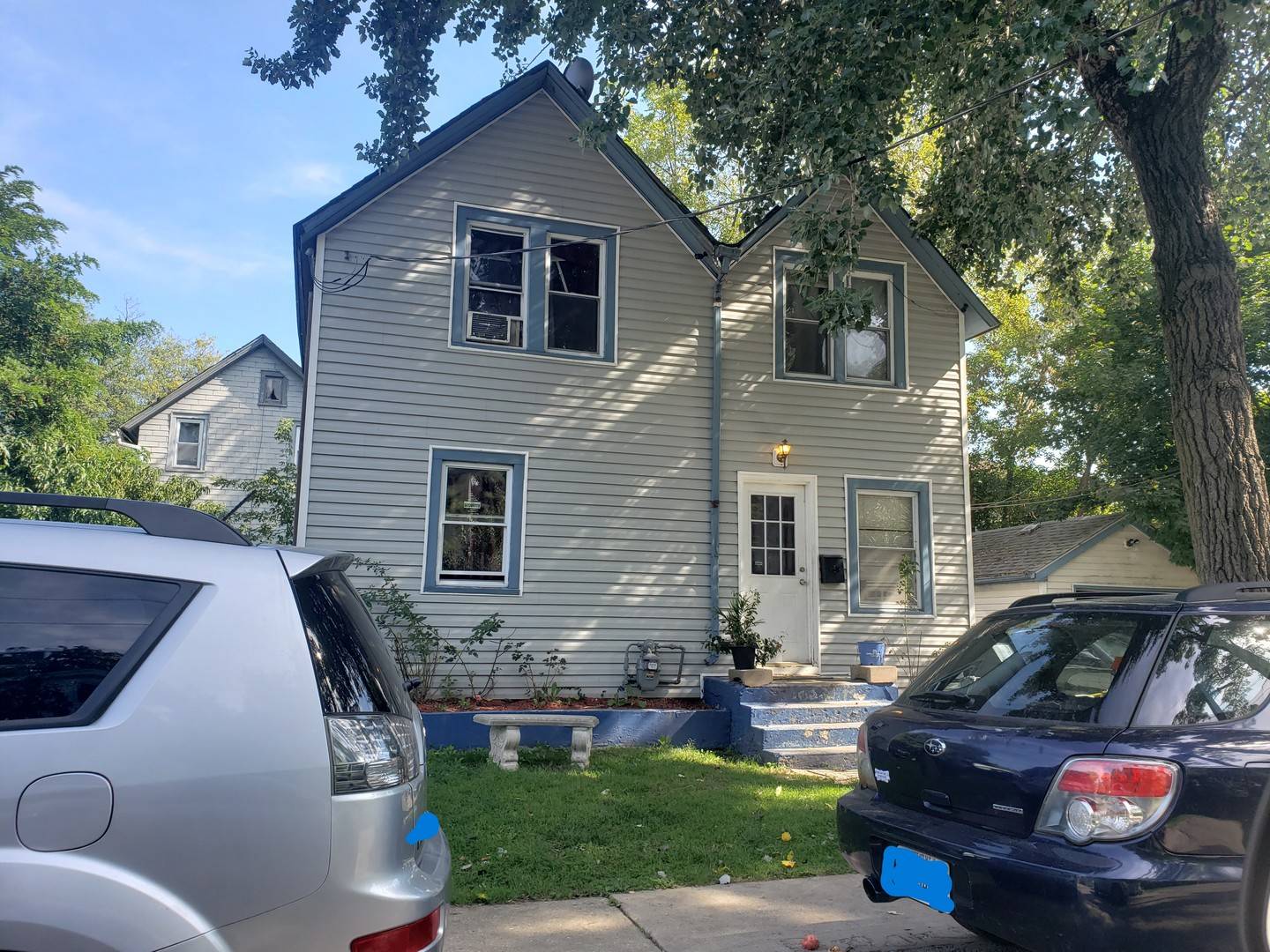 Waukegan, IL 60085,219 Bluff CT
