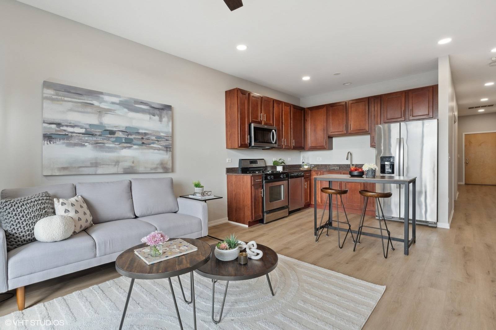 Chicago, IL 60618,2935 N Clybourn AVE #402