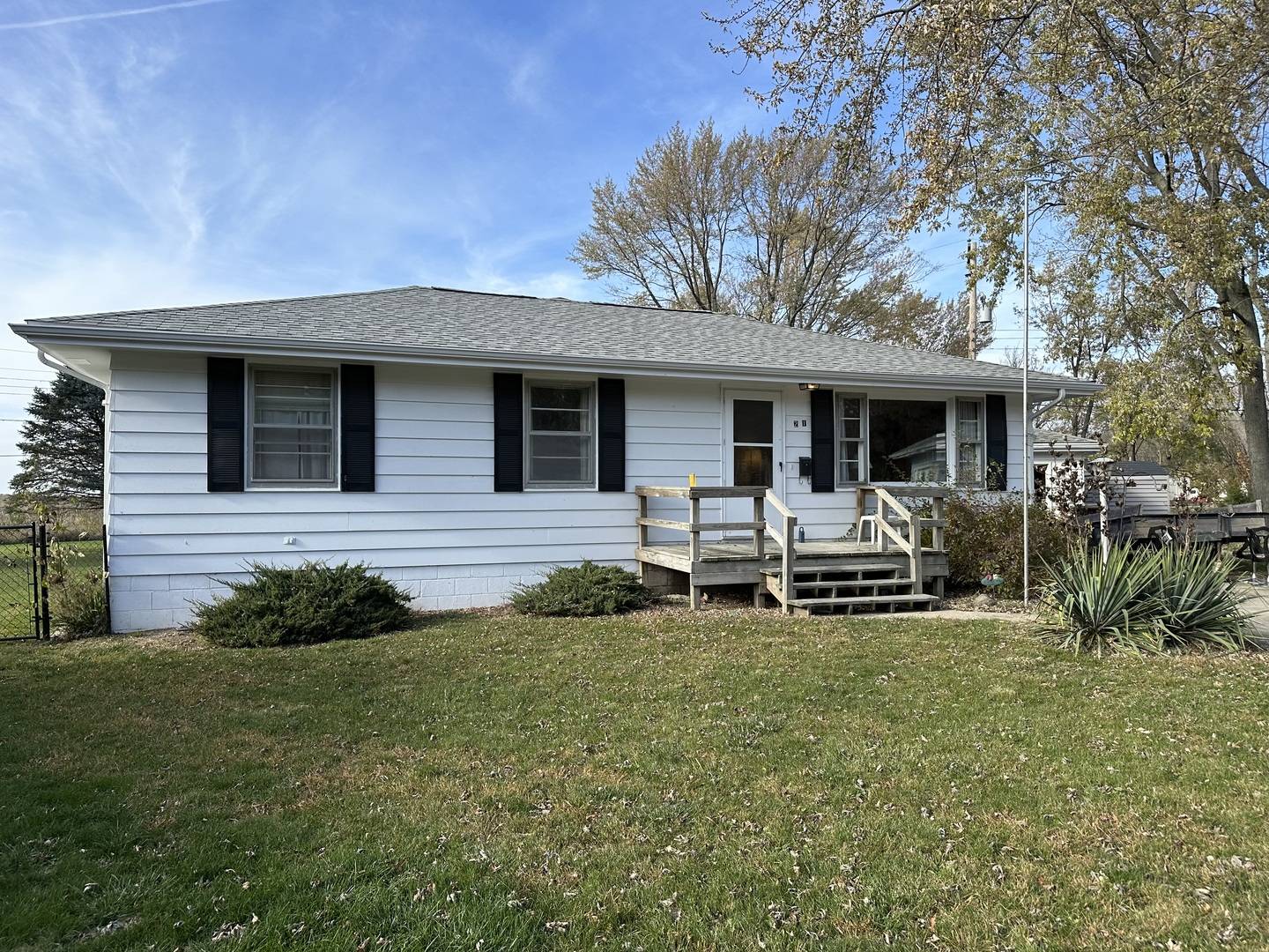 Fisher, IL 61843,21 Elmwood DR