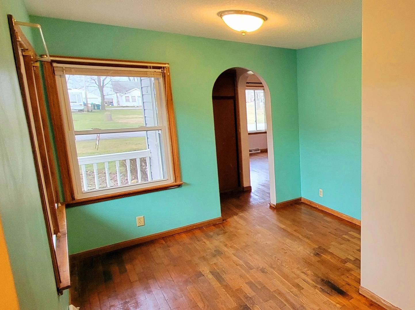 Atwood, IL 61913,305 W Lincoln ST