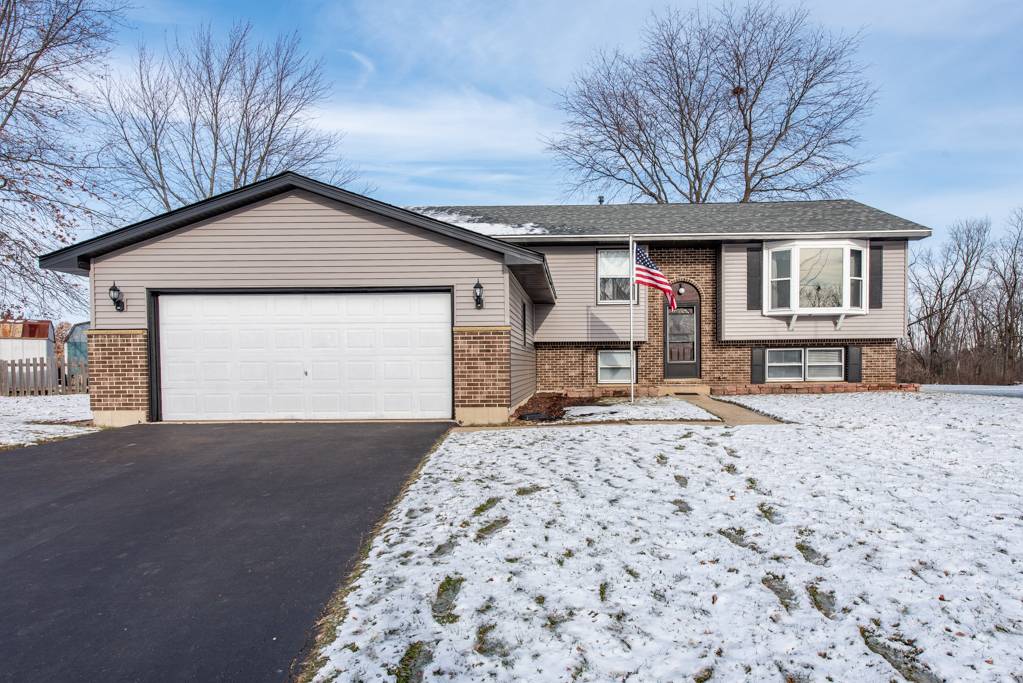 Lindenhurst, IL 60046,2532 Heron DR