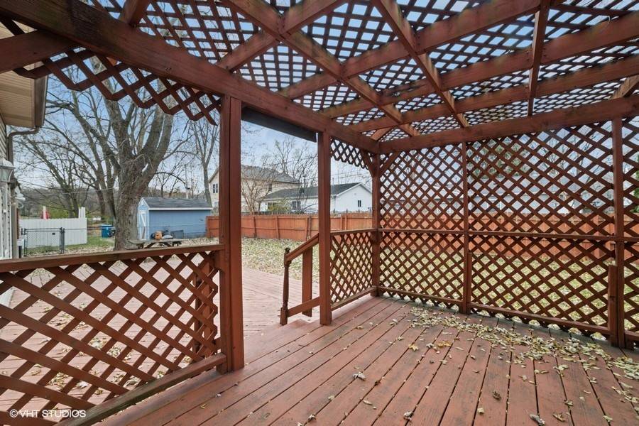 South Elgin, IL 60177,137 Beck AVE