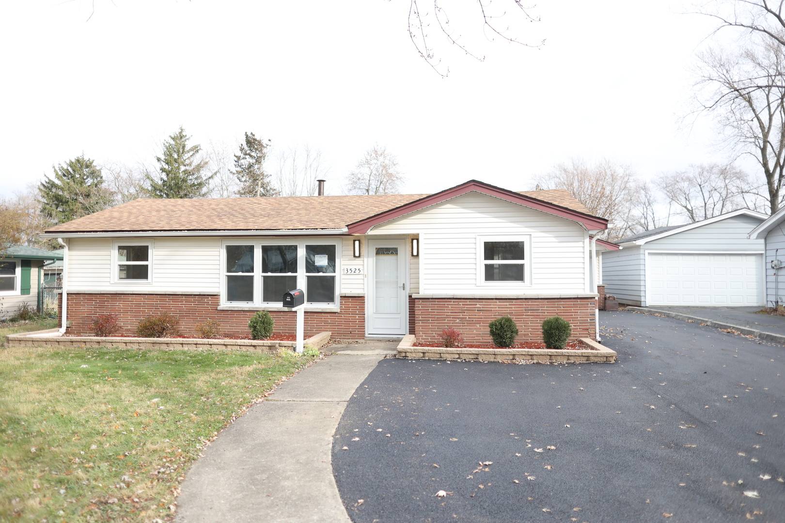 Steger, IL 60475,3525 Ashland AVE