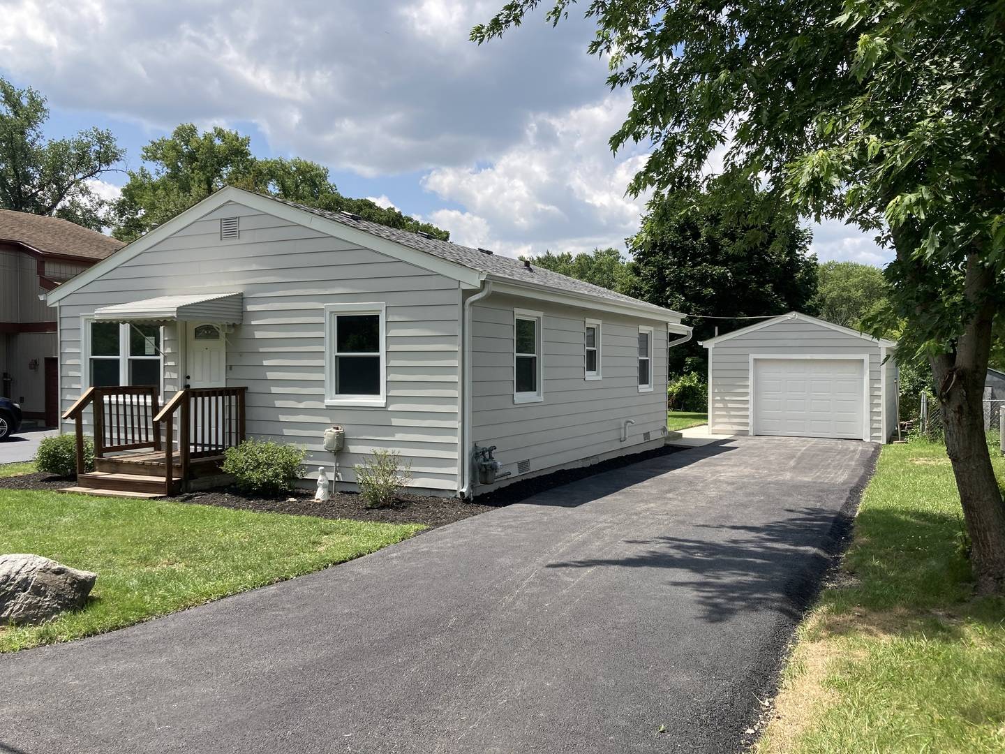 Port Barrington, IL 60010,128 EASTWOOD LN