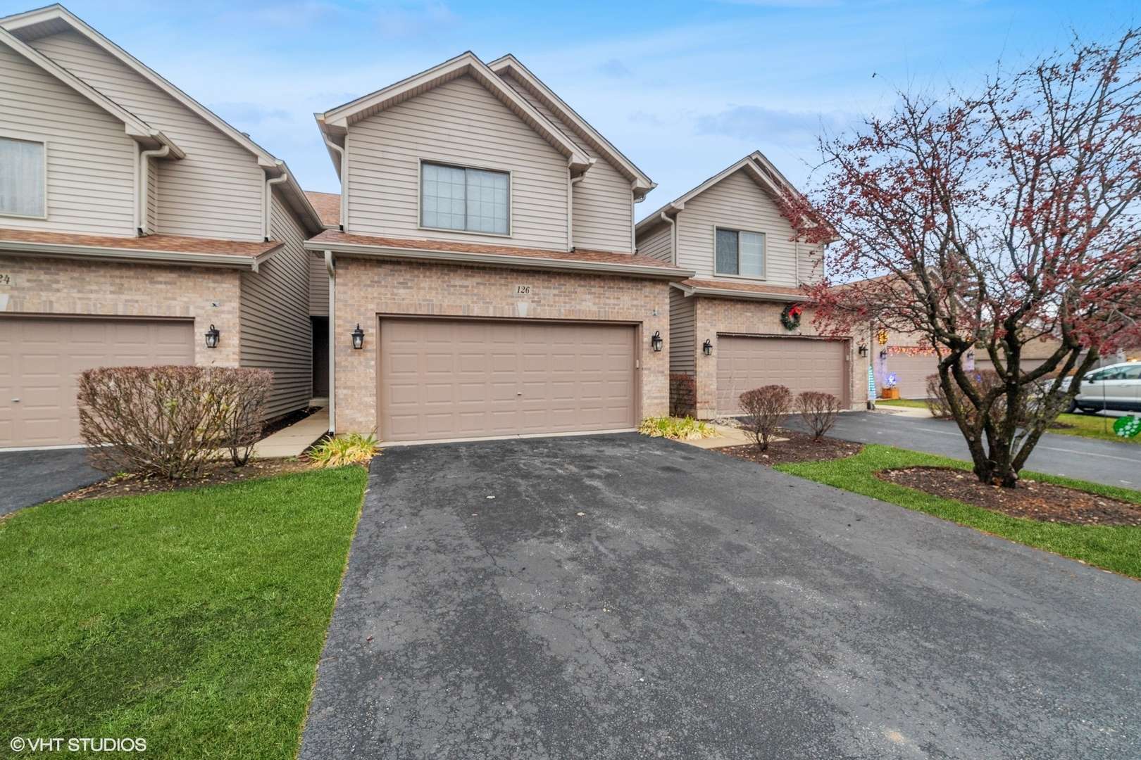 Elgin, IL 60120,126 Fawn LN
