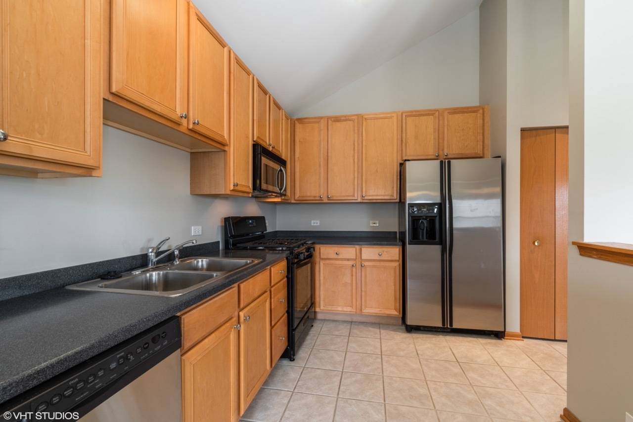 Vernon Hills, IL 60061,380 BAY TREE CIR