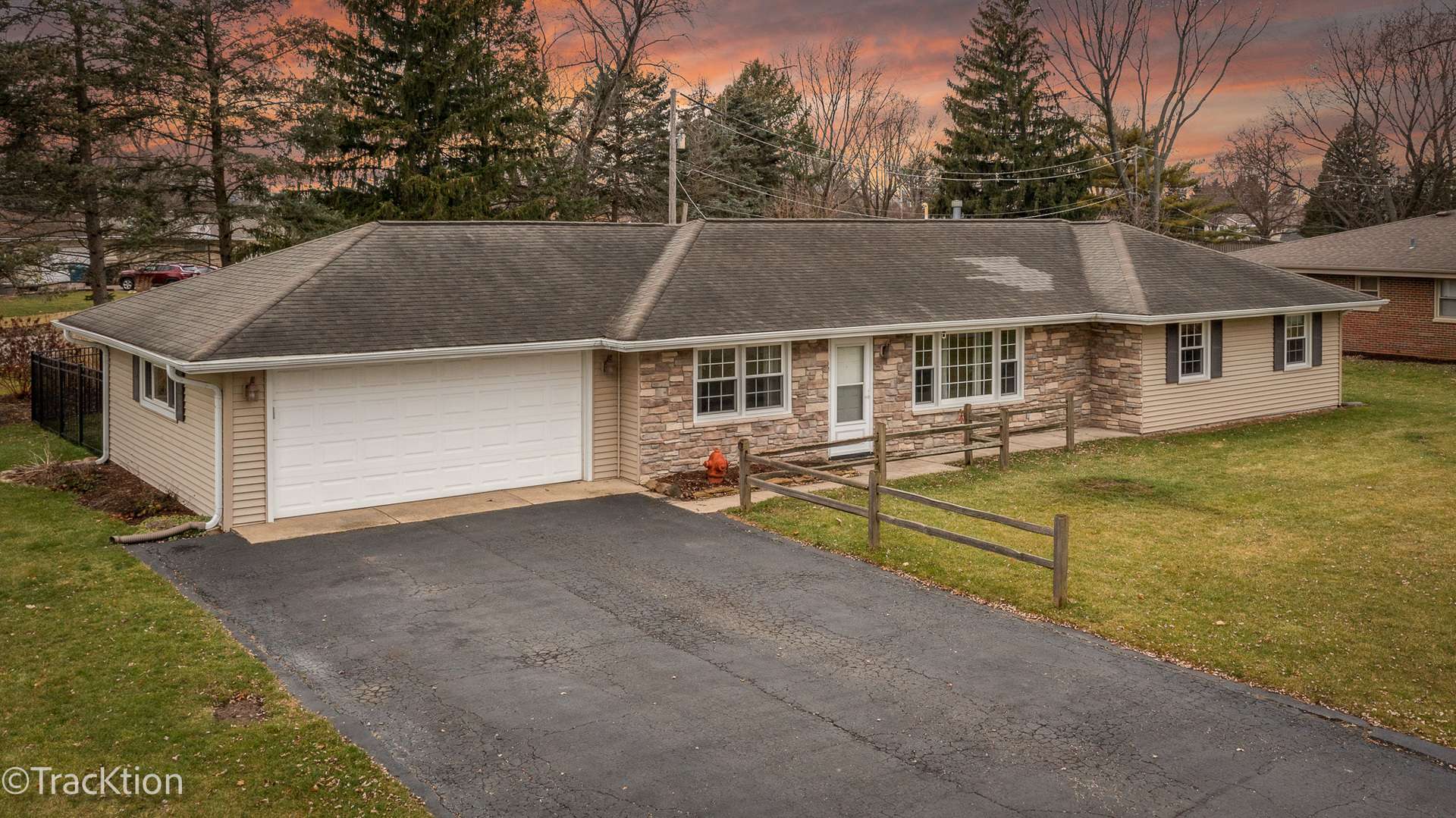 Joliet, IL 60435,3012 Caroline DR
