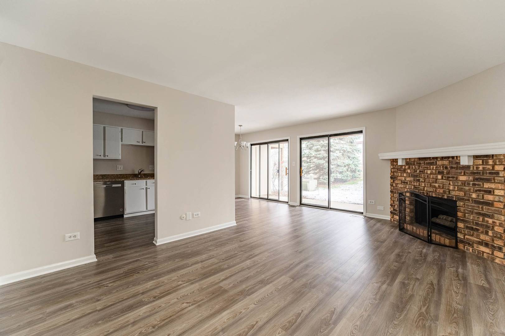 Mount Prospect, IL 60056,1452 N Elmhurst RD #103C