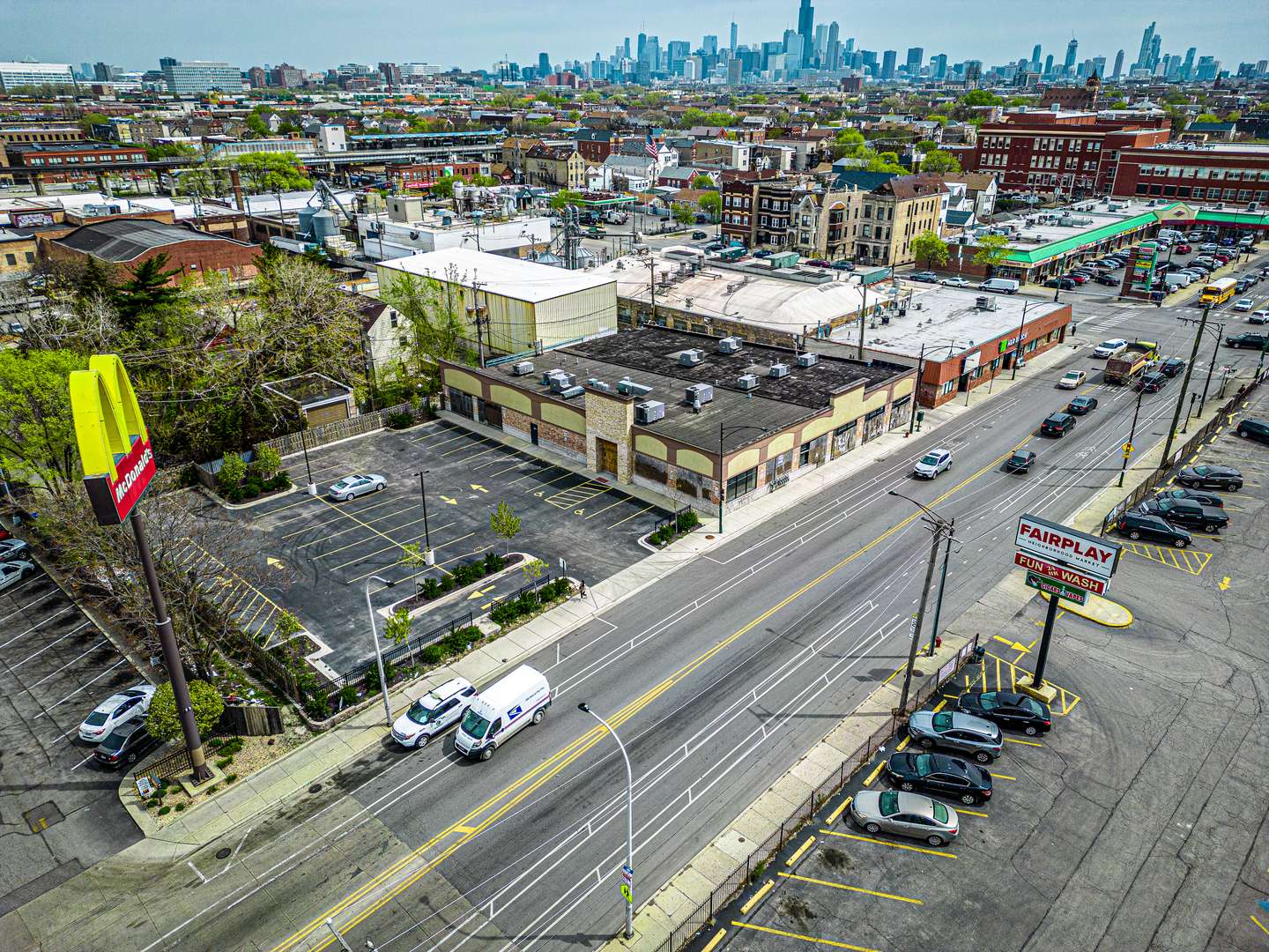 Chicago, IL 60608,2418 W CERMAK RD #B