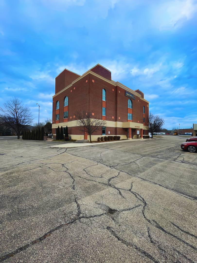 Naperville, IL 60540,1288 Rickert DR
