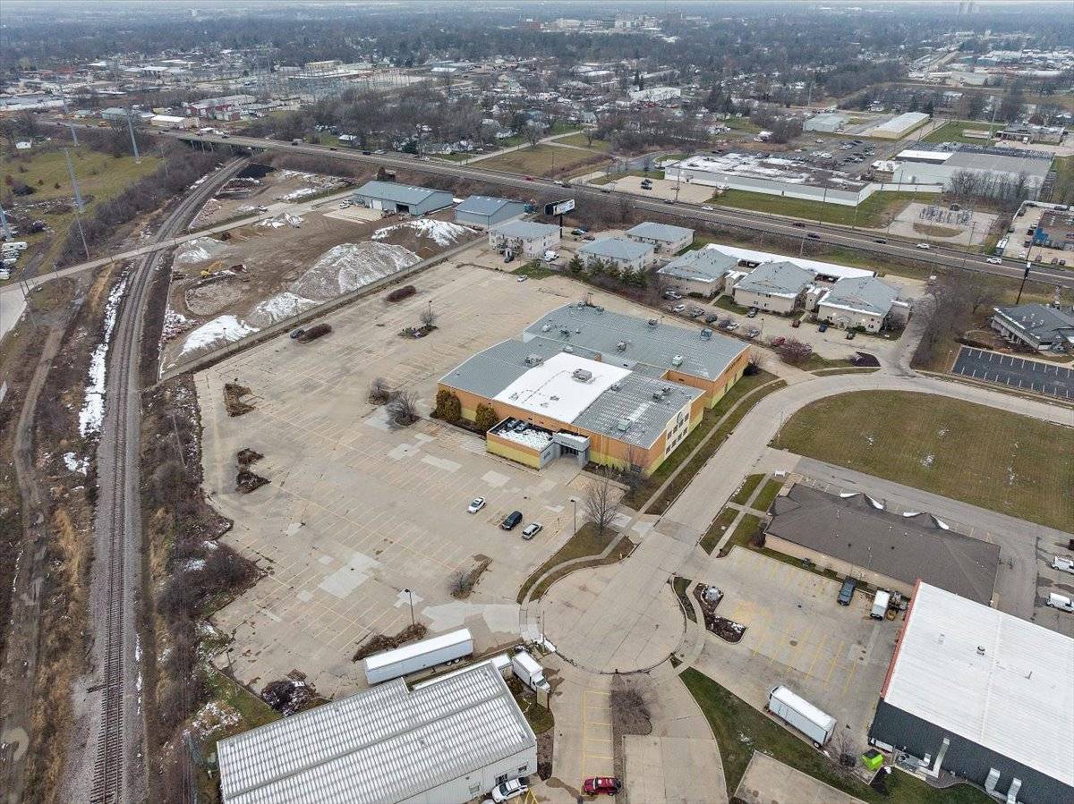 Bloomington, IL 61704,11 Currency DR