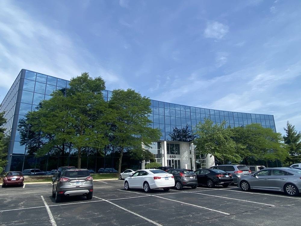 Schaumburg, IL 60173,650 E Algonquin RD