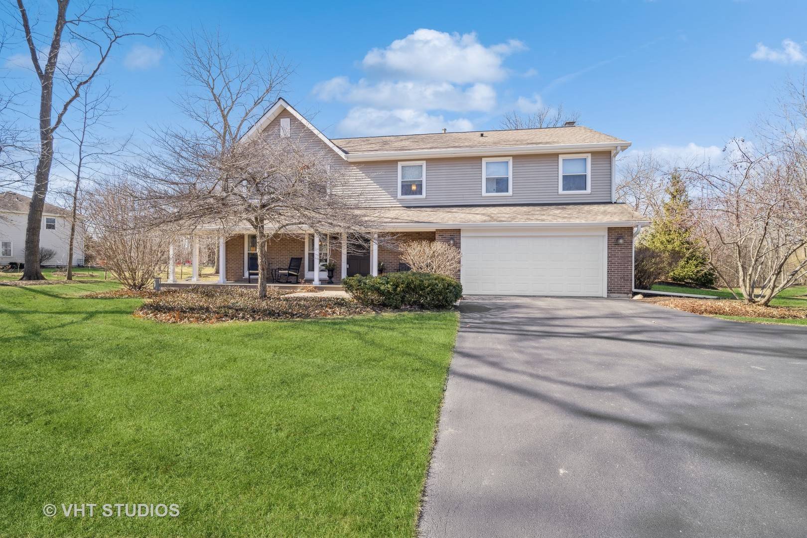 Libertyville, IL 60048,1732 Lexington RD