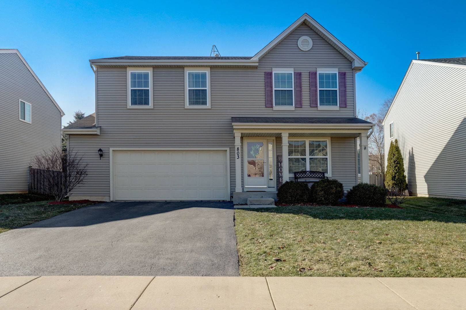 Pingree Grove, IL 60140,803 Glen Cove LN