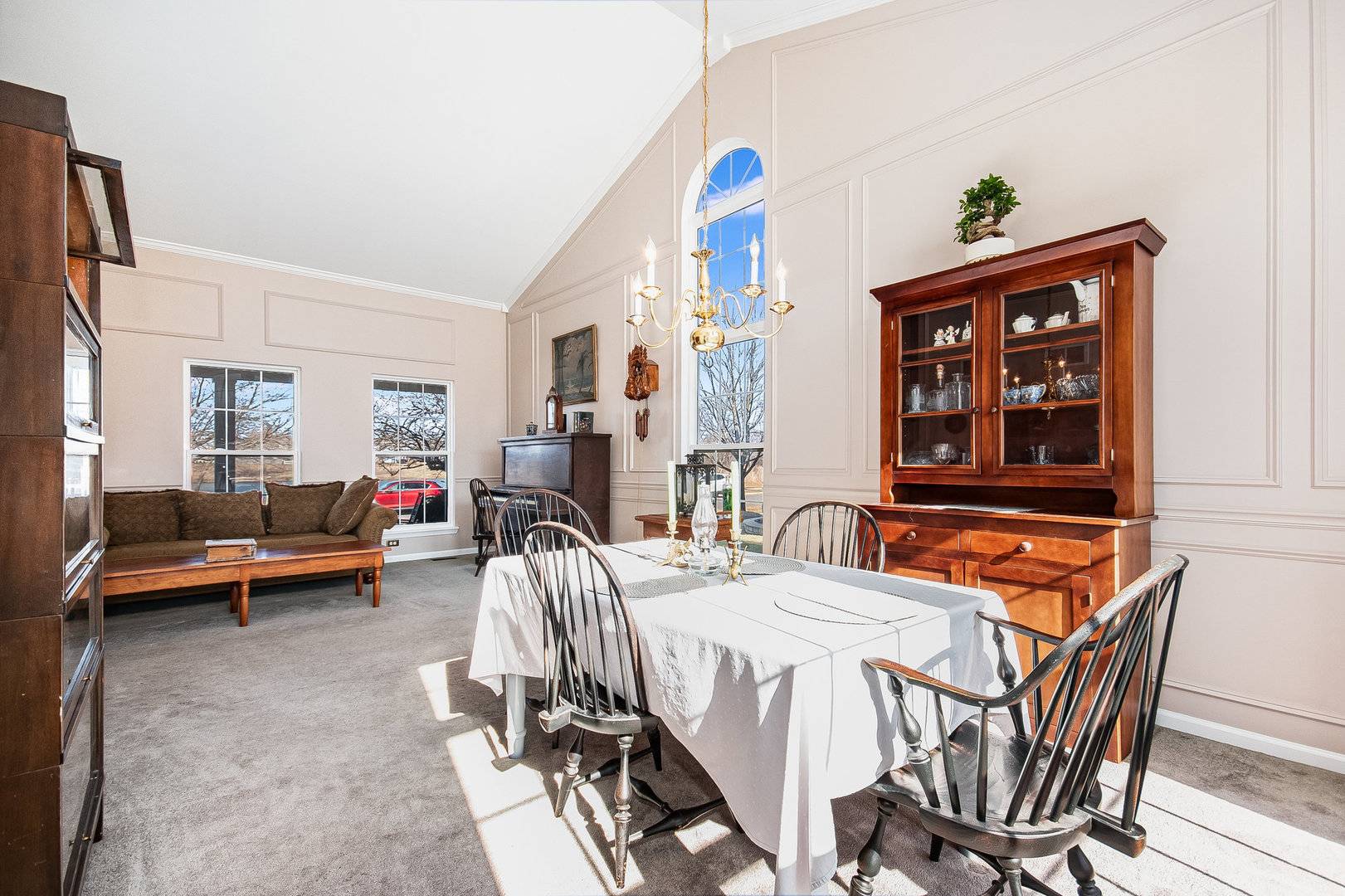 Aurora, IL 60503,2619 Barrington DR