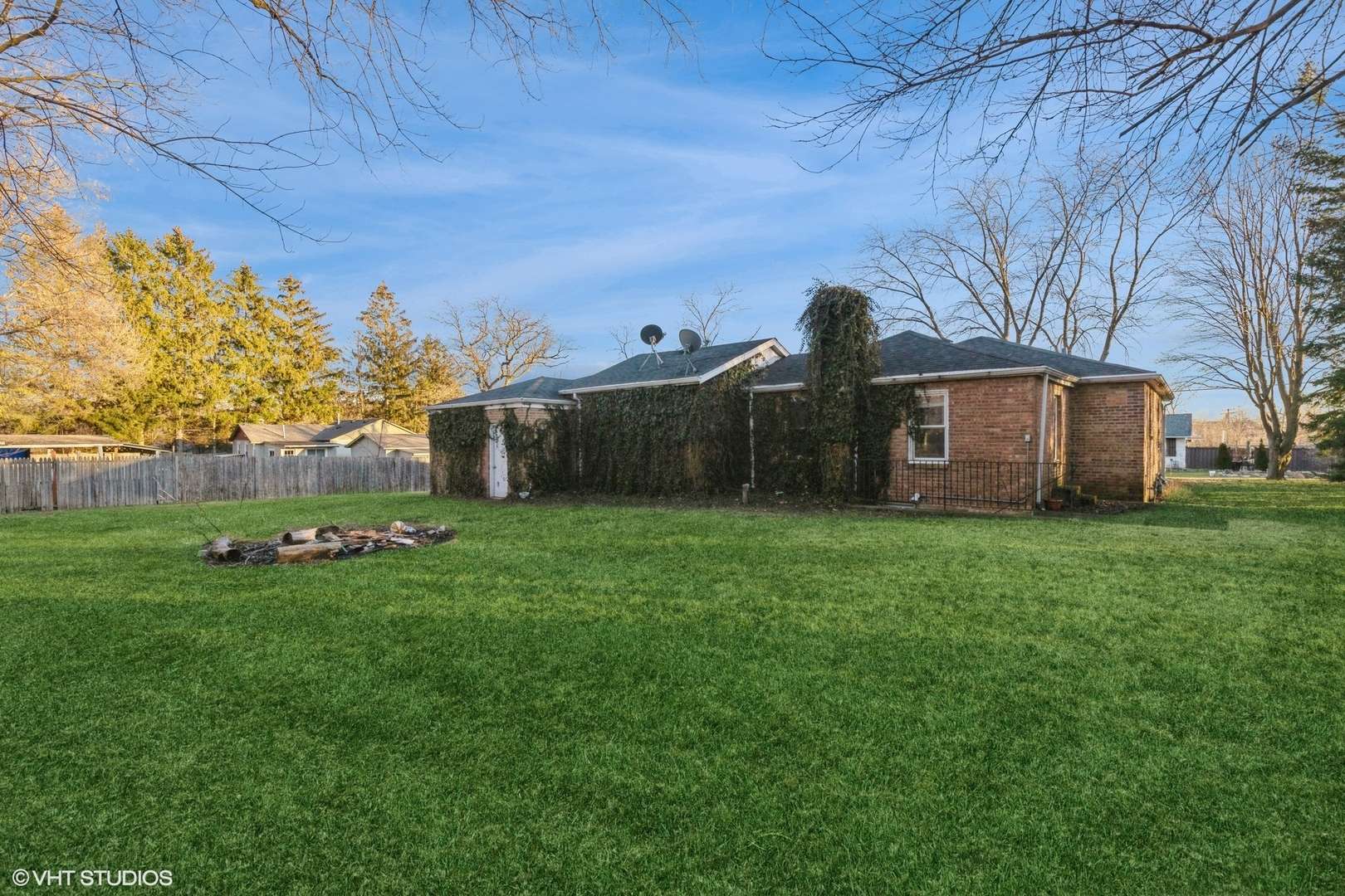 Waukegan, IL 60085,12832 W Southview AVE
