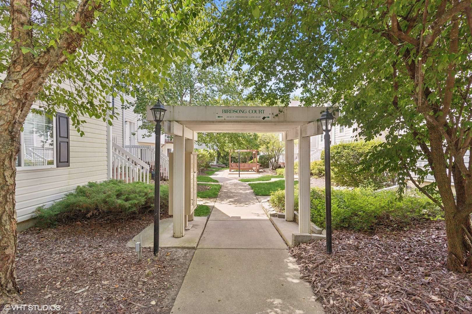 Round Lake, IL 60073,33 S Treehouse LN