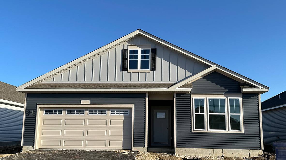 Pingree Grove, IL 60140,887 Plateau DR