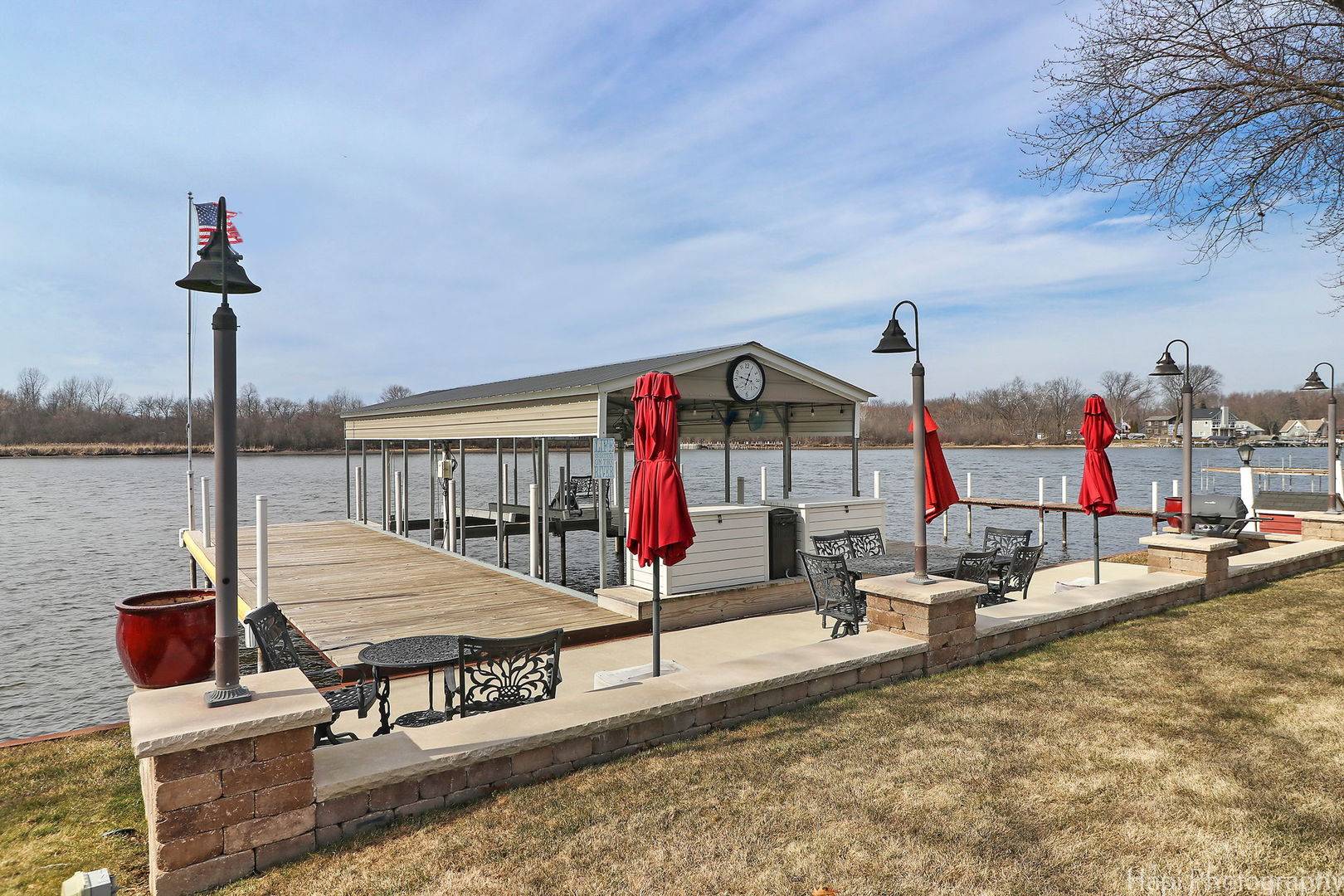 Mchenry, IL 60051,207 S Emerald DR