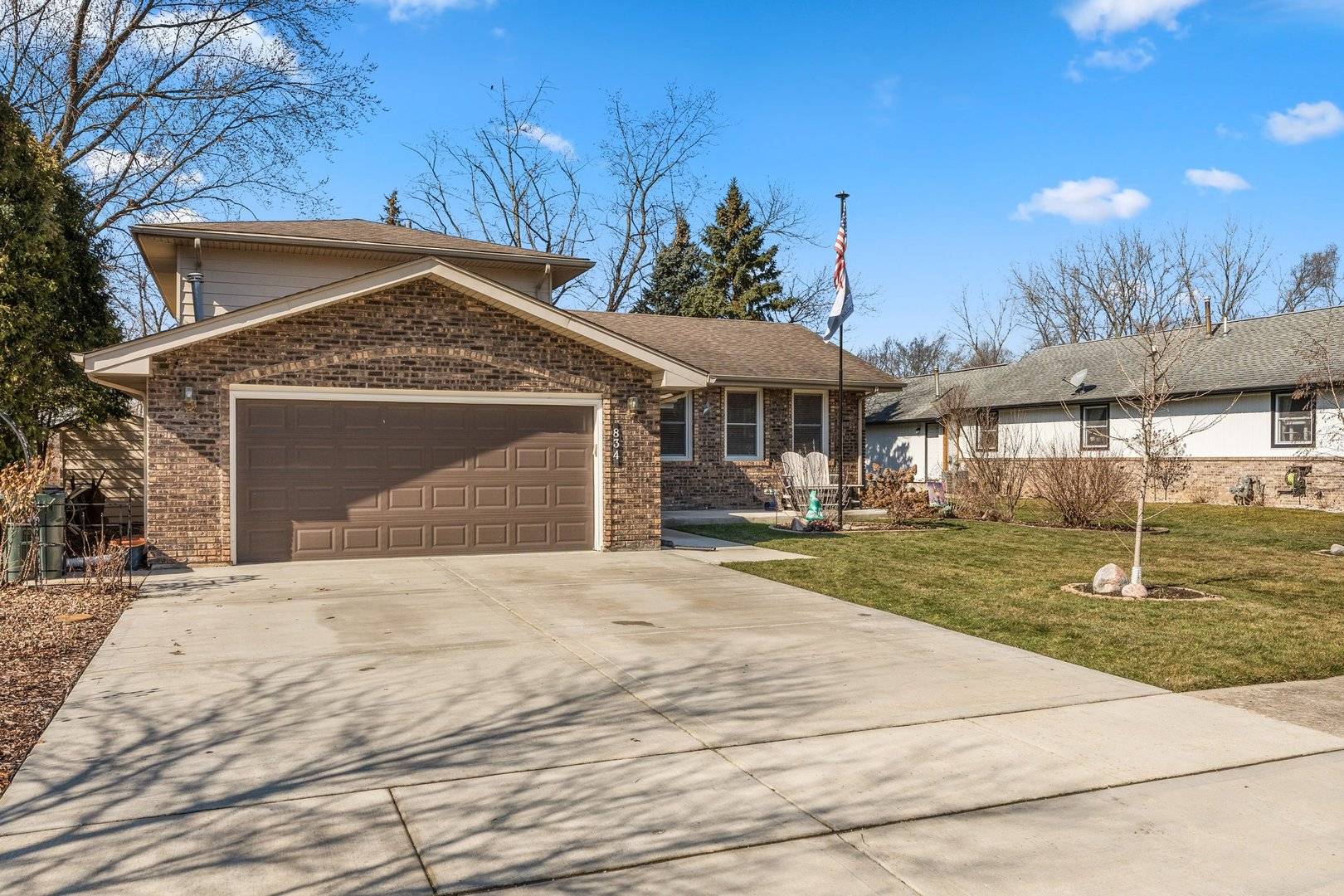 Beecher, IL 60401,834 Catalpa ST