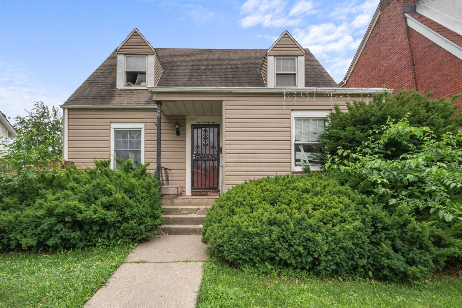 Harvey, IL 60426,296 E 148th ST