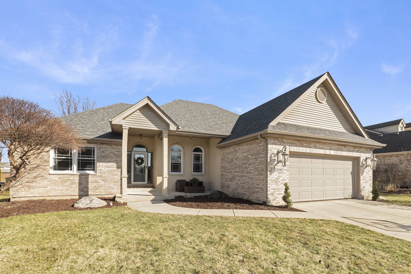 Lemont, IL 60439,13041 Blue Grass DR