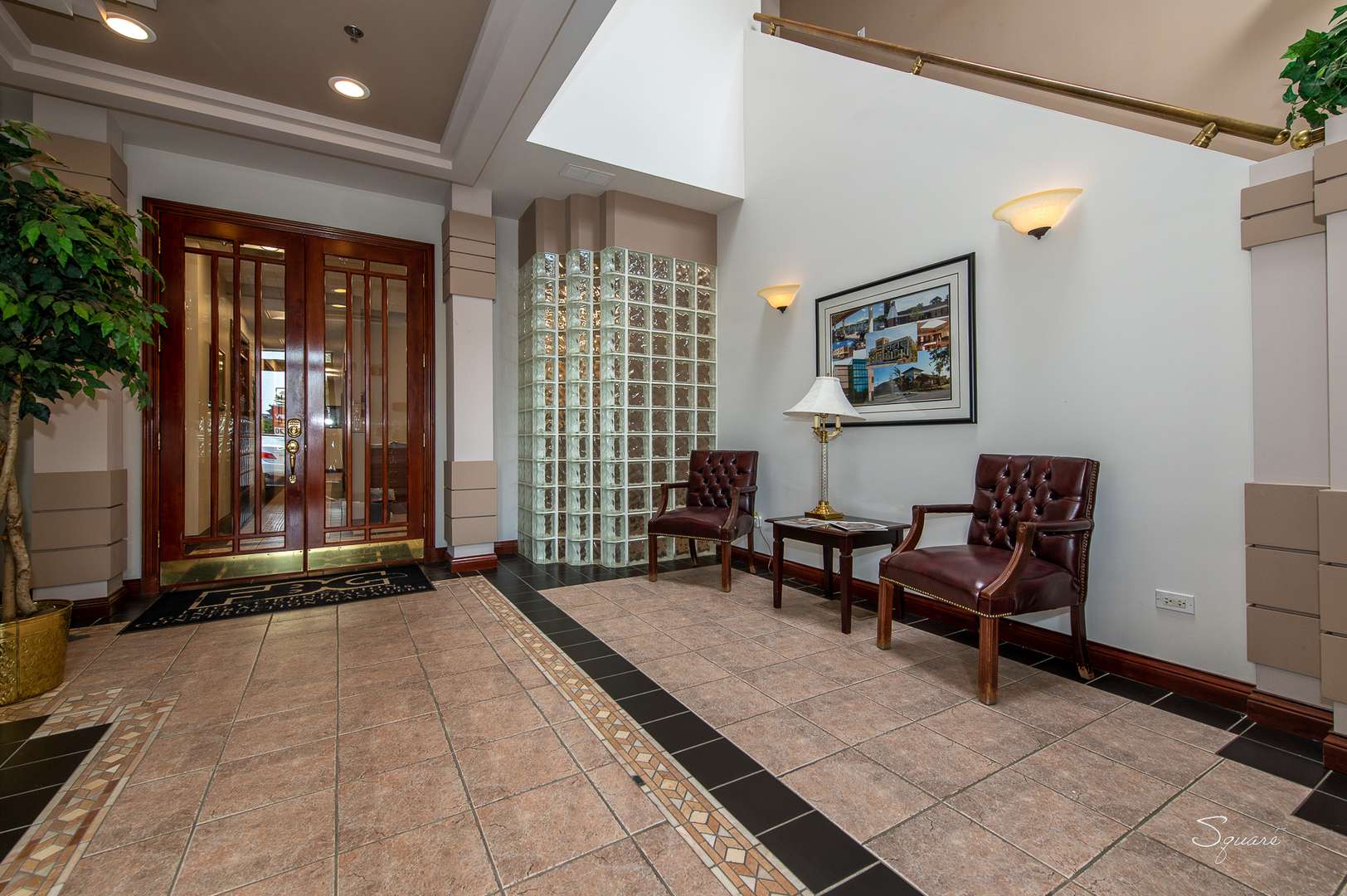 Elmhurst, IL 60126,1015 S IL Route 83 S