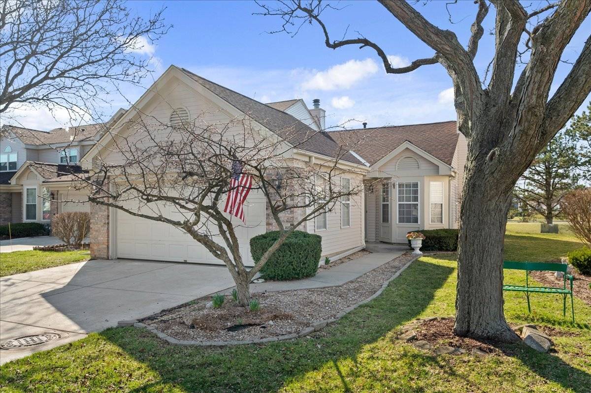 Montgomery, IL 60538,231 Williamsburg CT
