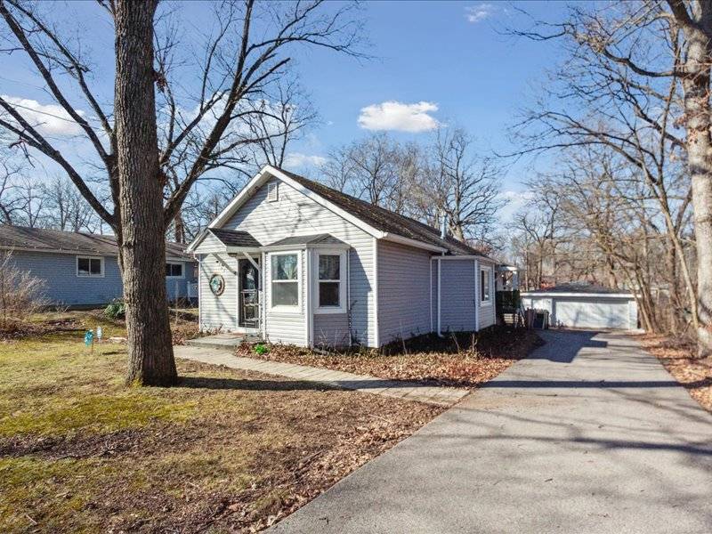 Lake In The Hills, IL 60156,307 Wander WAY