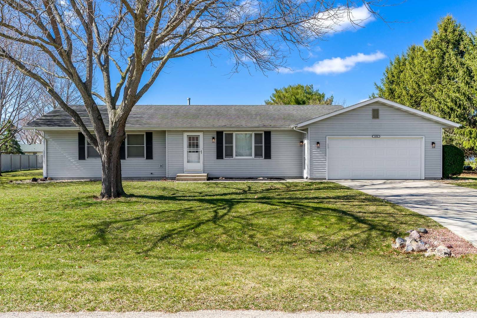 South Beloit, IL 61080,14906 Hodges LN