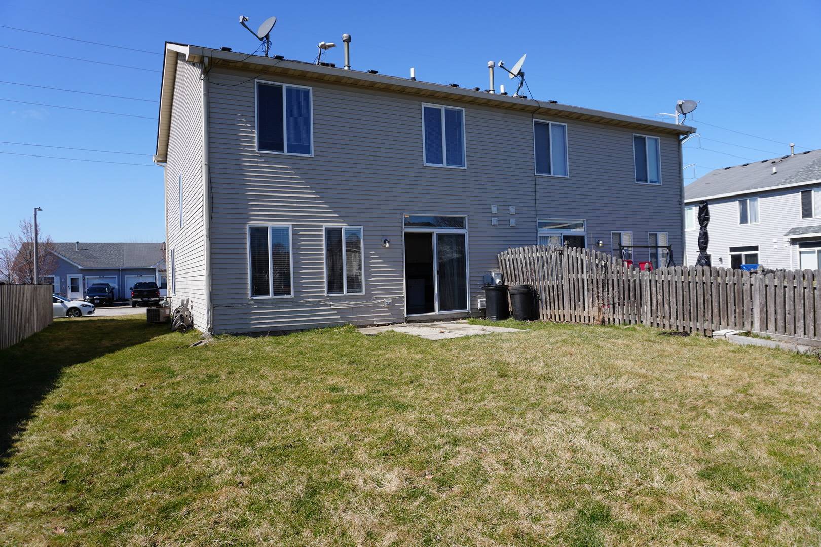 Montgomery, IL 60538,2235 Rebecca CIR