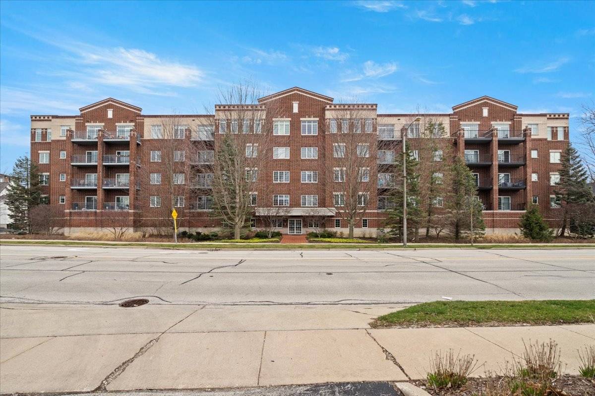 Downers Grove, IL 60515,5329 MAIN ST #502