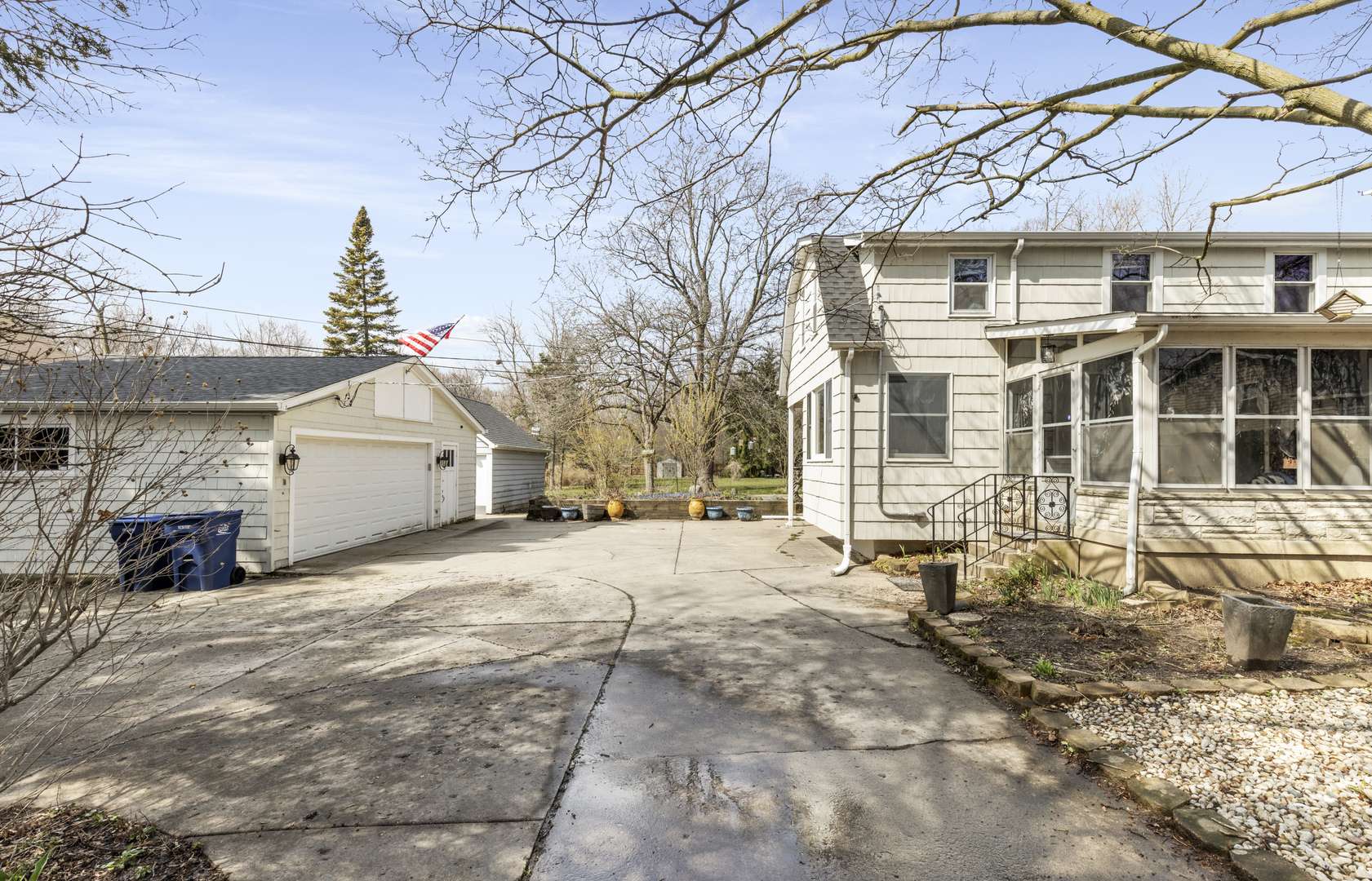 Waukegan, IL 60085,226 S Orchard AVE