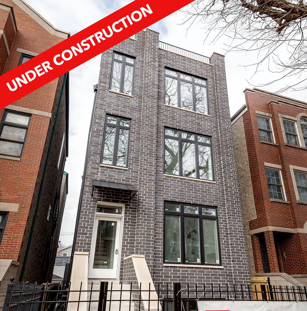 Chicago, IL 60618,2936 N Damen AVE #2