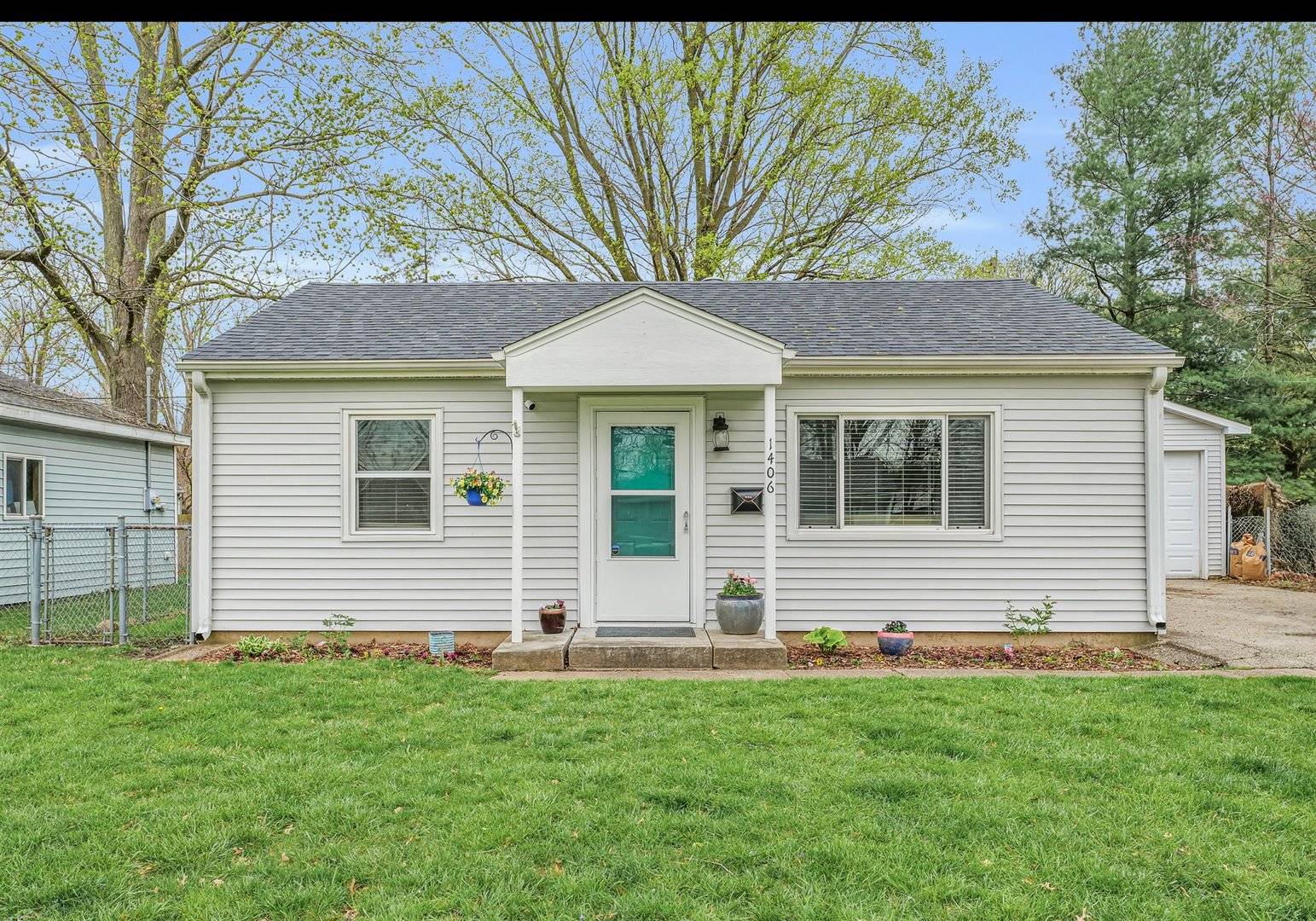 Urbana, IL 61801,1406 Wiley DR