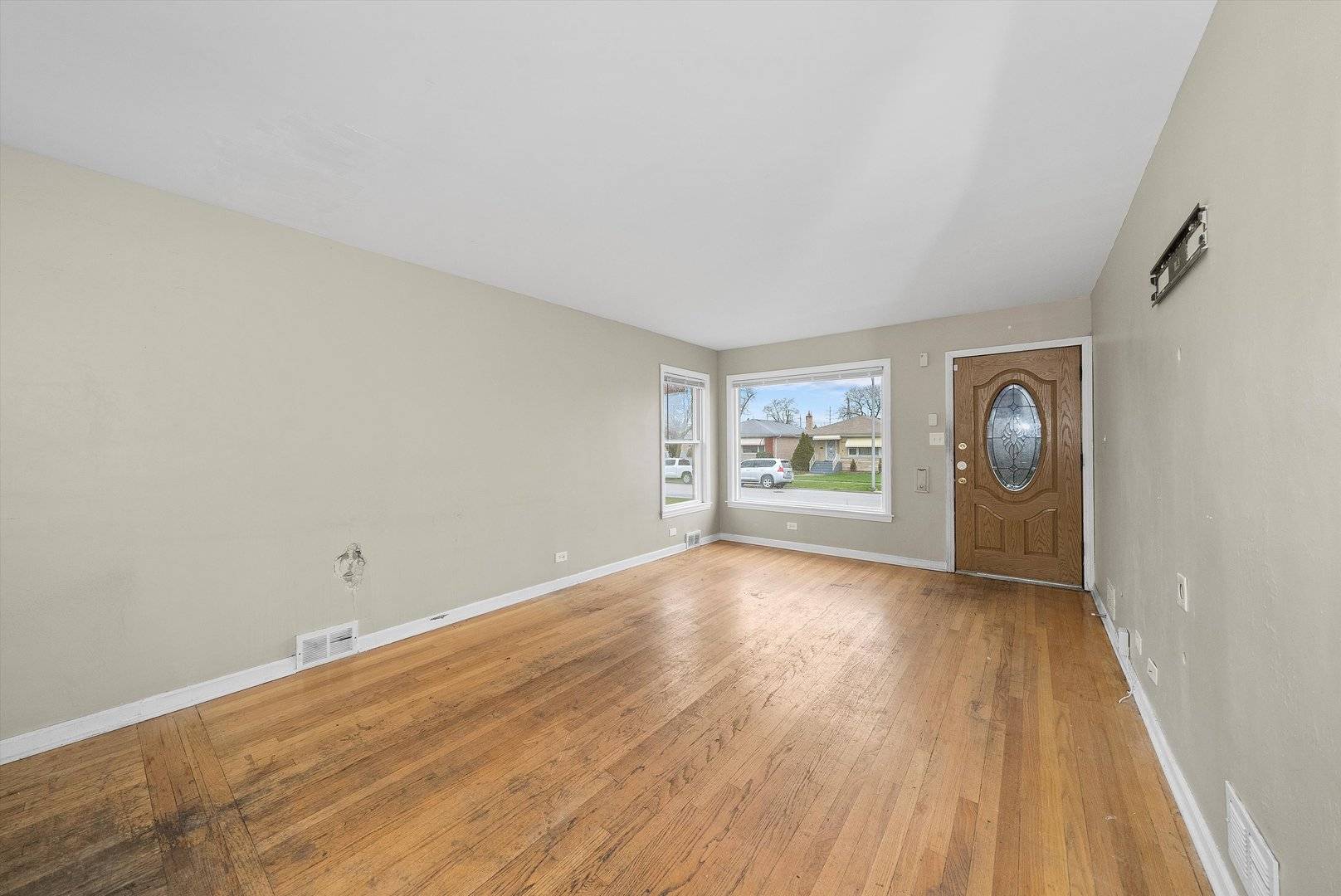 Bellwood, IL 60104,3202 Monroe ST