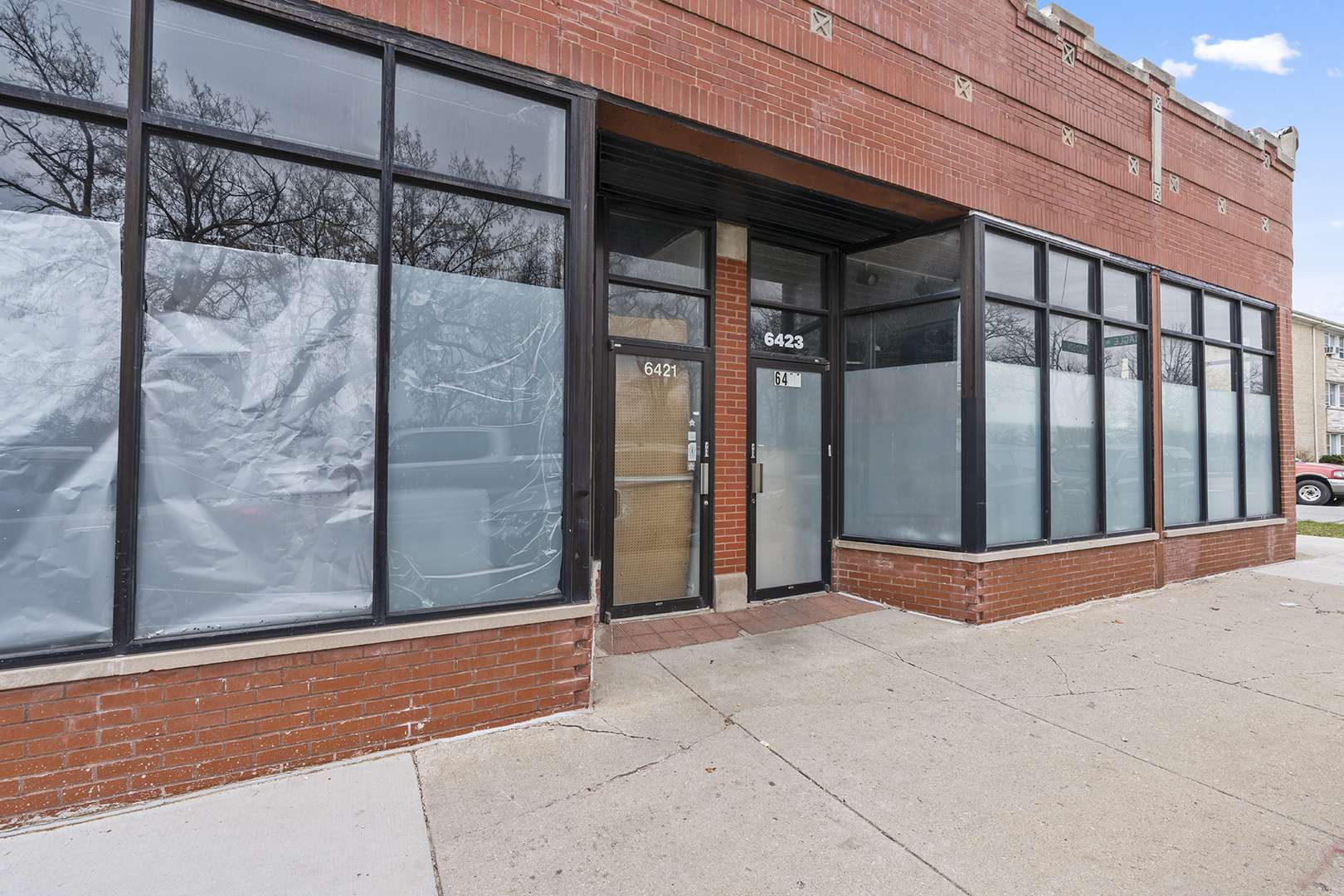 Chicago, IL 60634,6411 W Addison ST