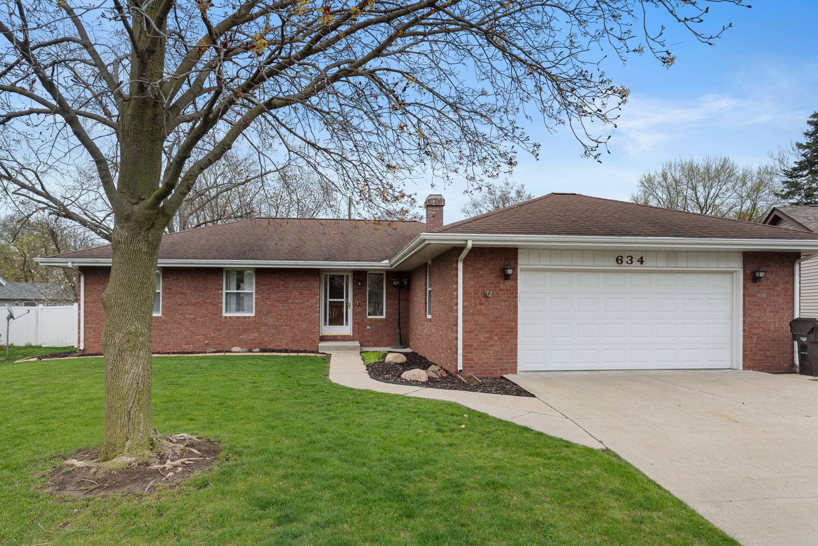 Rantoul, IL 61866,634 Briarcliff DR