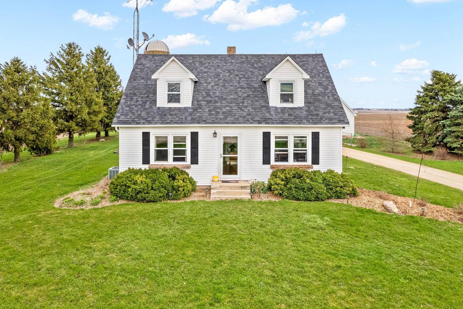 Clare, IL 60111,24538 Malta RD