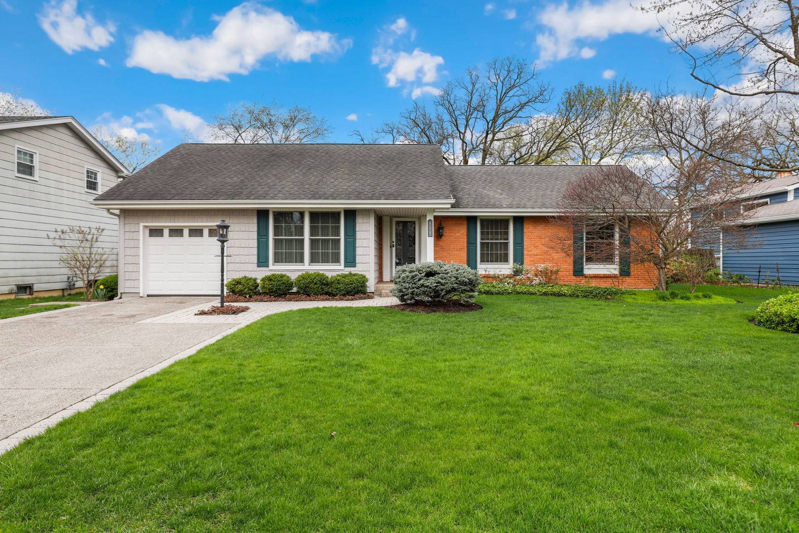 Lindenhurst, IL 60046,518 Northgate RD