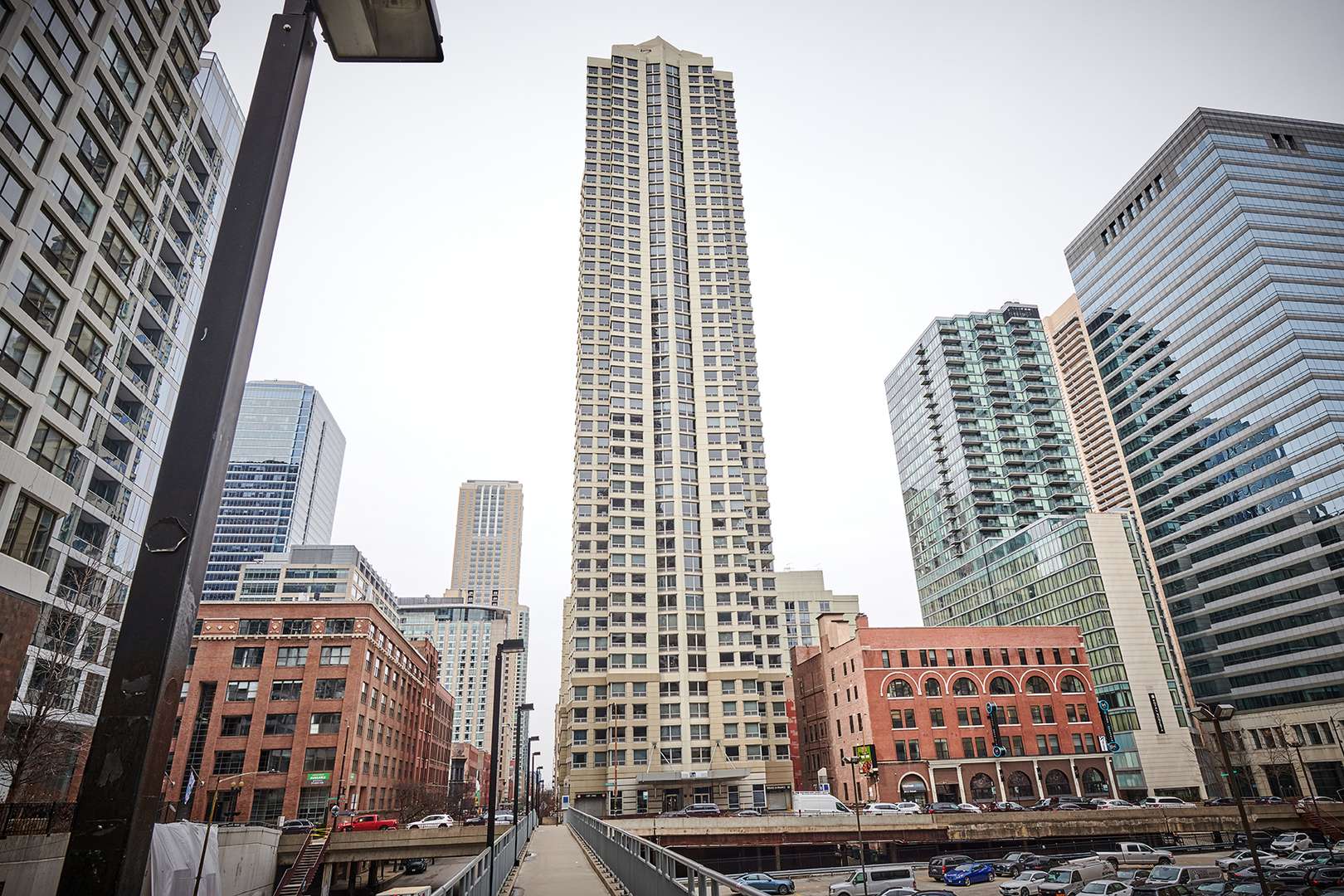 Chicago, IL 60611,440 N Wabash AVE #4004