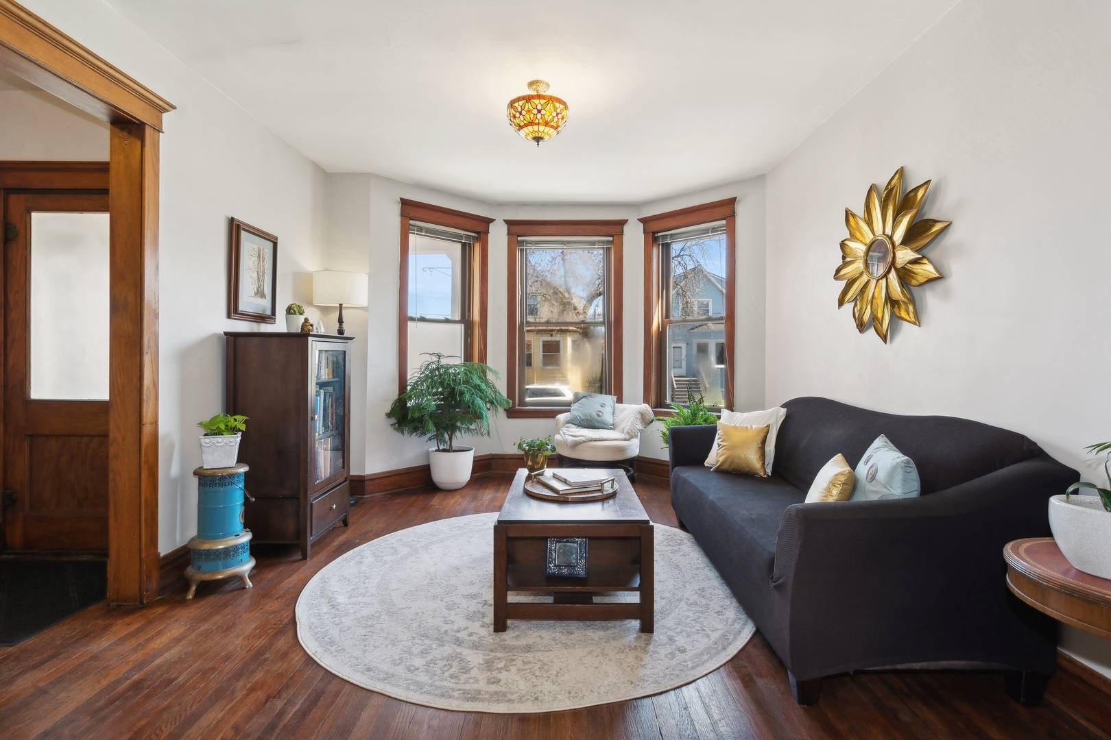 Chicago, IL 60618,3916 N Bernard ST