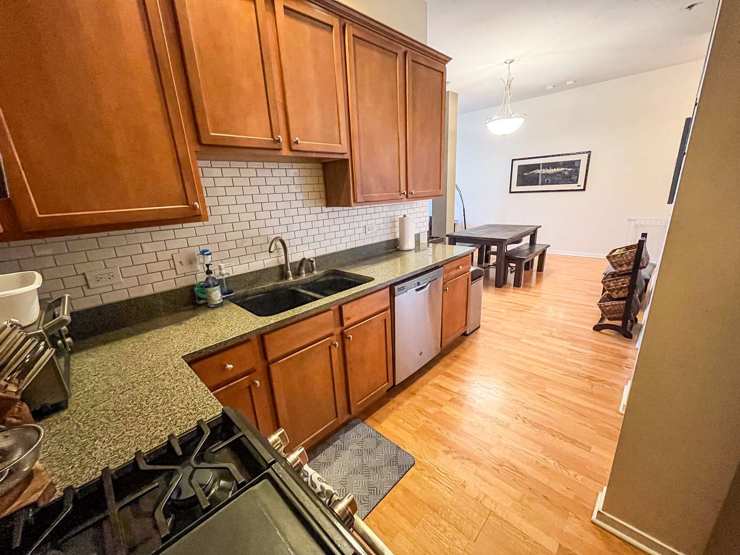 Chicago, IL 60618,2915 N Clybourn AVE #305