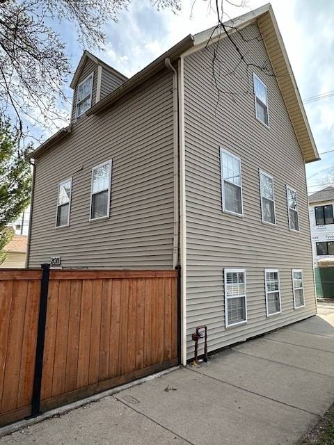 Chicago, IL 60618,2011 W Cornelia AVE #CH