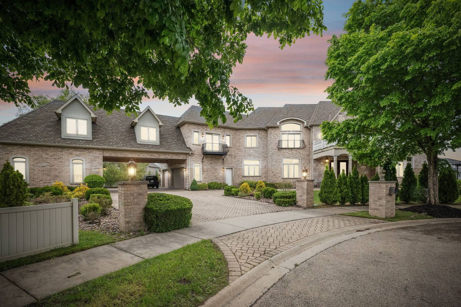 Naperville, IL 60565,1511 Shiva LN
