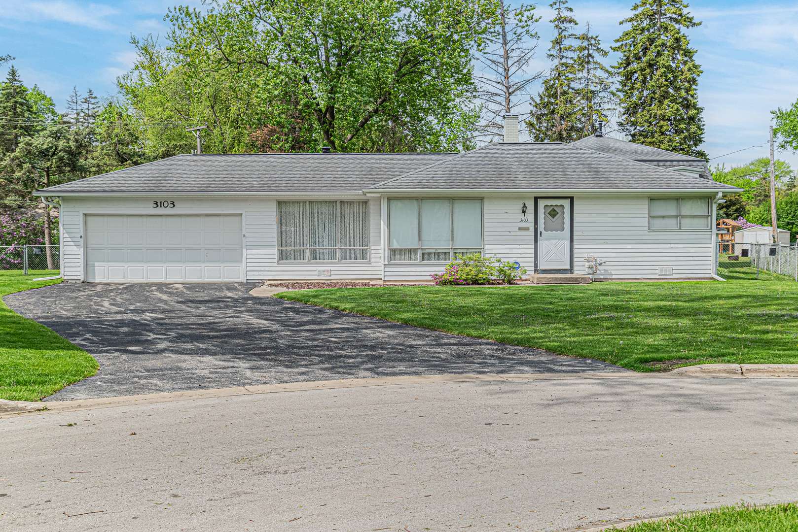 Rolling Meadows, IL 60008,3103 Dove CT