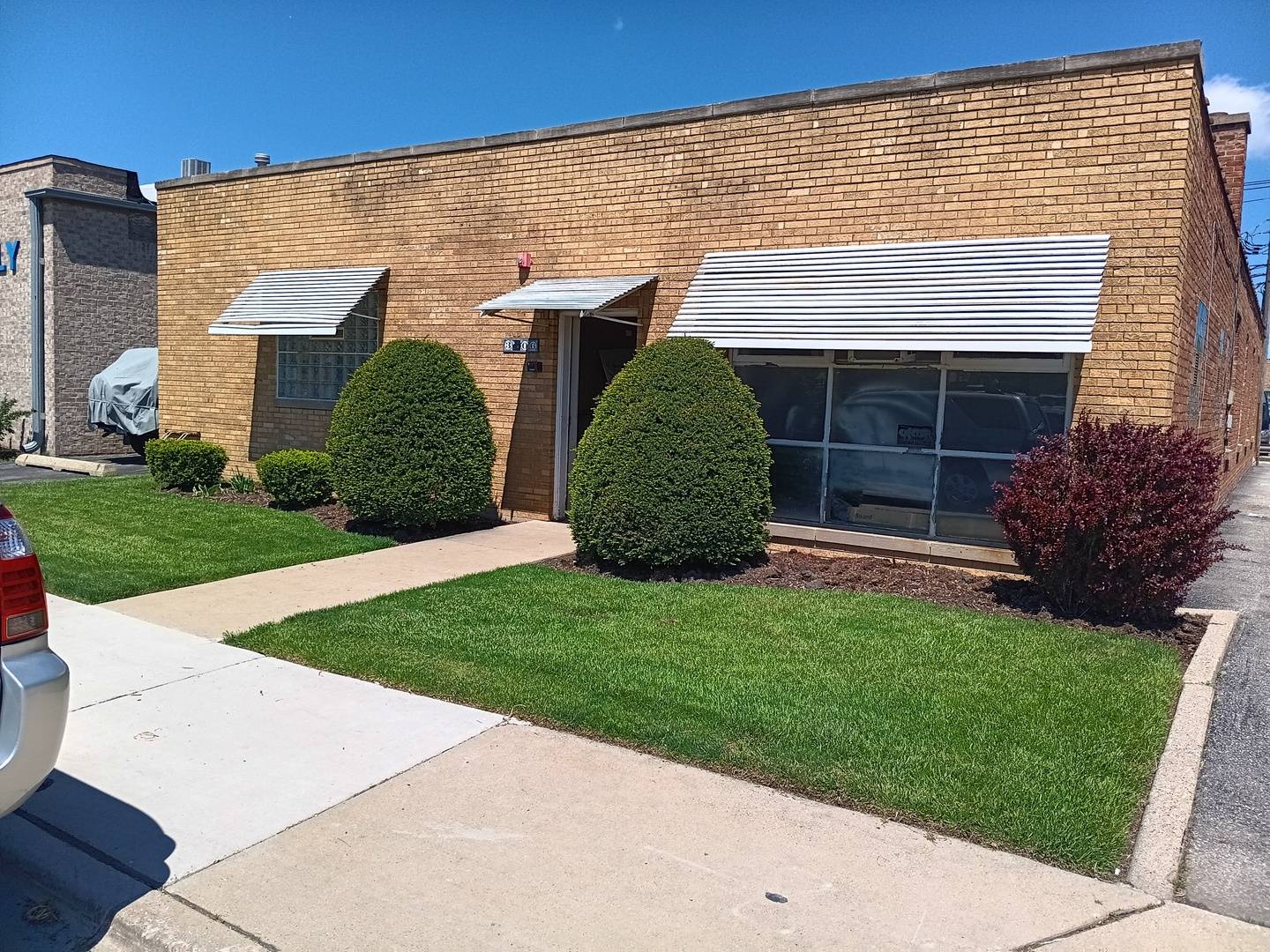 Skokie, IL 60076,3706 Oakton ST